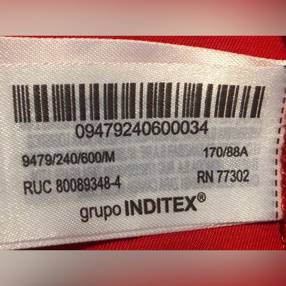 Zara Vibrant Red Button Down Shirt. Viscose/Lyocell blend. Size Medium. - Picture 10 of 14